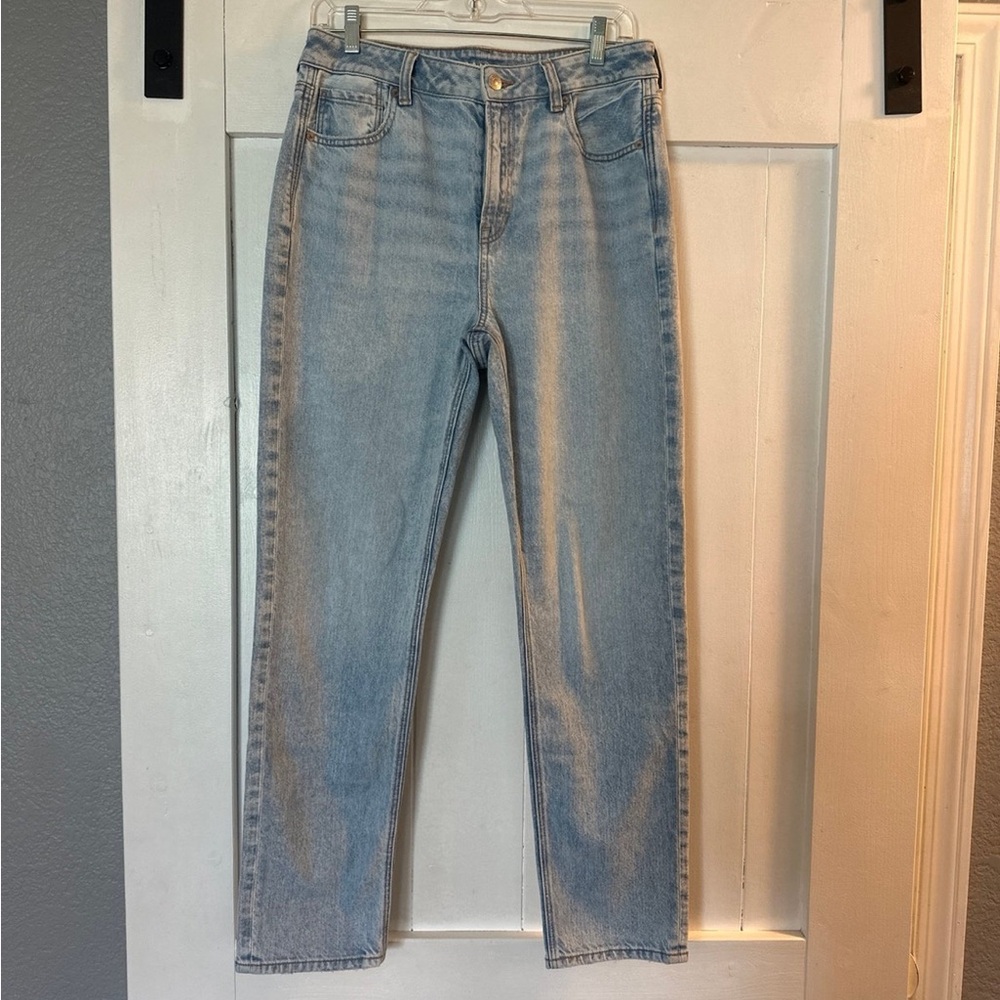 American Eagle Mom Jeans